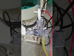 Ο τροφοδότης καρυδιών για τον τροφοδότη καρυδιών και μπουλονιών