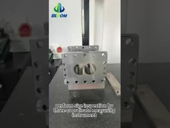 12 βαρέλια προς αποστολή