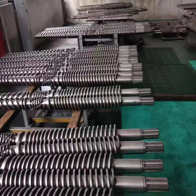 51/105 βαρέλι 65/132 80/156 βιδών Nitrided κωνικό δίδυμο για τη μηχανή εξωθητών