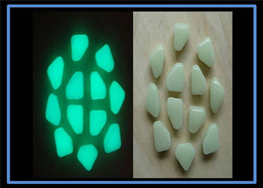 Luminescent Cobble το πέτρινο /Glow λούστρου στο σκοτεινό χαλίκι