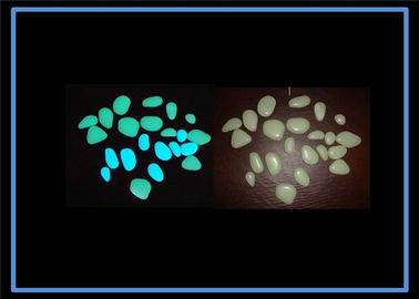Luminescent Cobble το πέτρινο /Glow λούστρου στο σκοτεινό χαλίκι