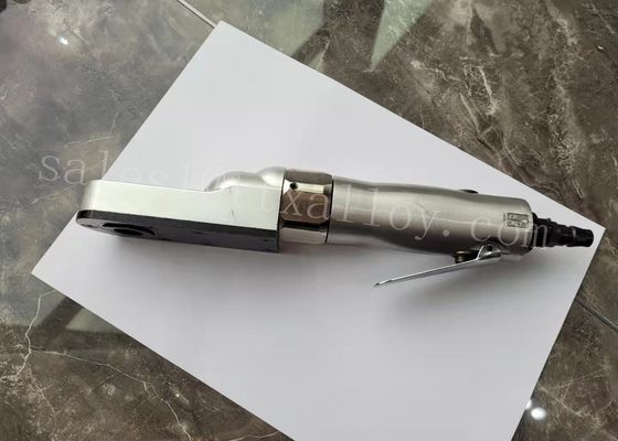 Πολωνικό κομμό ακρών ΚΑΠ πνευματικό με έναν καθορισμένο κόπτη και κάτοχος